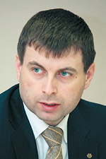 Денис Леонтьев, директор филиала ОАО «Запсибкомбанк» в Екатеринбурге