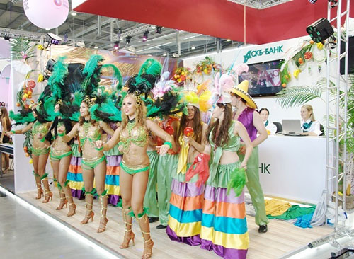 СКБ-банк устроил на «ИННОПРОМЕ» бразильский карнавал